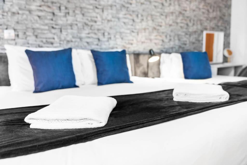 Funky Arcadian Centre Apartment By Azura Nights Birmingham Extérieur photo
