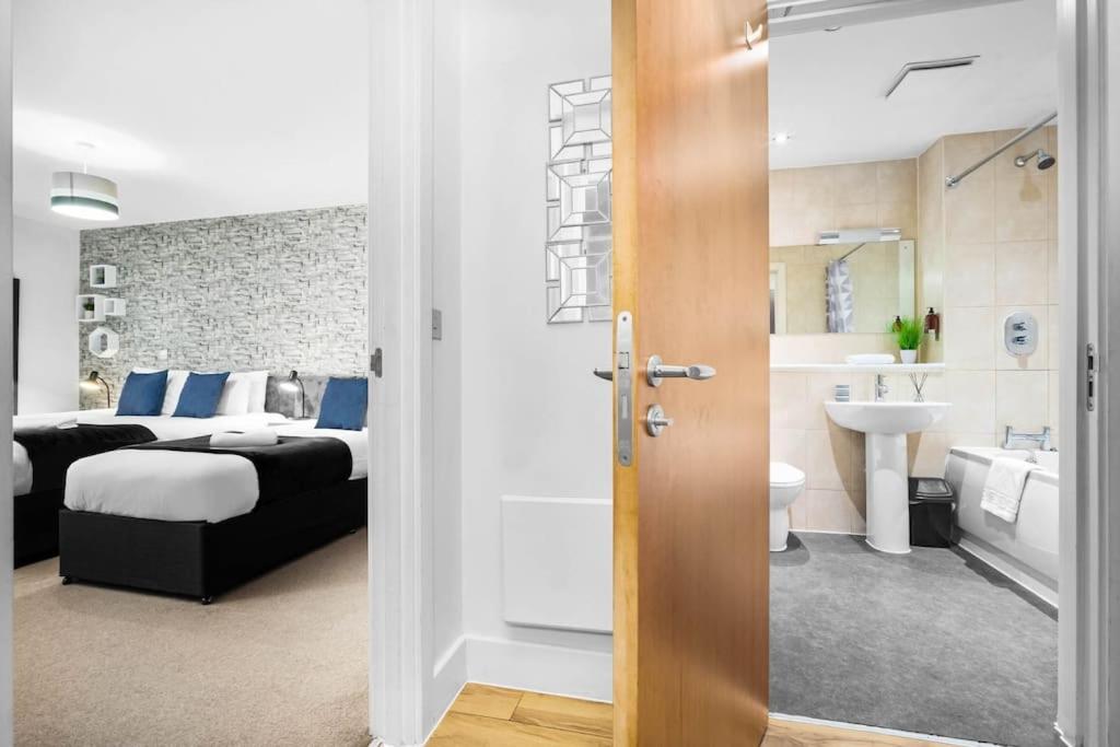 Funky Arcadian Centre Apartment By Azura Nights Birmingham Extérieur photo